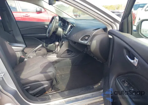 2015 Dodge Dart Sxt z USA, uszkodzony, nr VIN 1C3CDFBB0FD238312